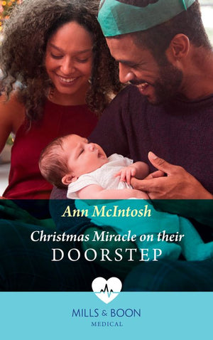 Christmas Miracle On Their Doorstep (Carey Cove Midwives, Book 3) (Mills & Boon Medical) (9780008919351)