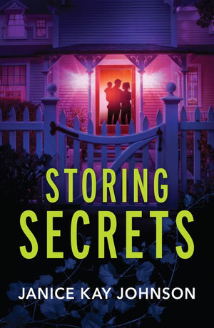 Storing Secrets (Mills & Boon Heroes) by Janice Kay Johnson (9780008945541)