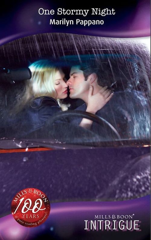One Stormy Night (Mills & Boon Intrigue): First edition (9781408901793)